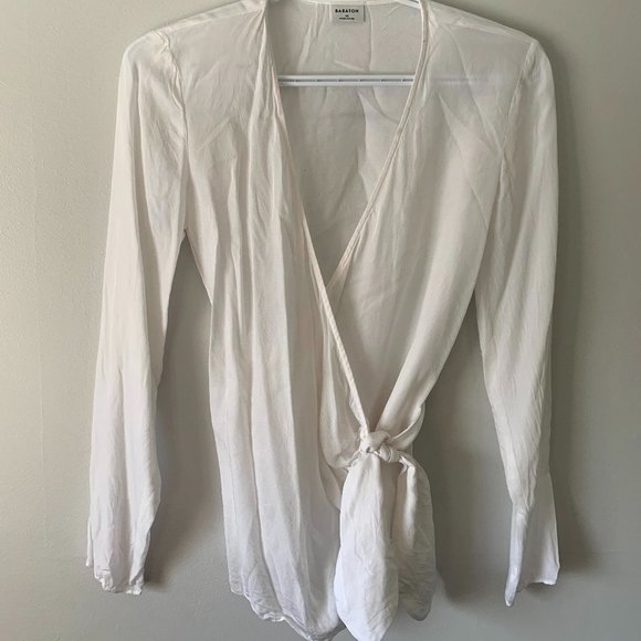Aritzia Babaton Wren Blouse - Picture 1 of 5